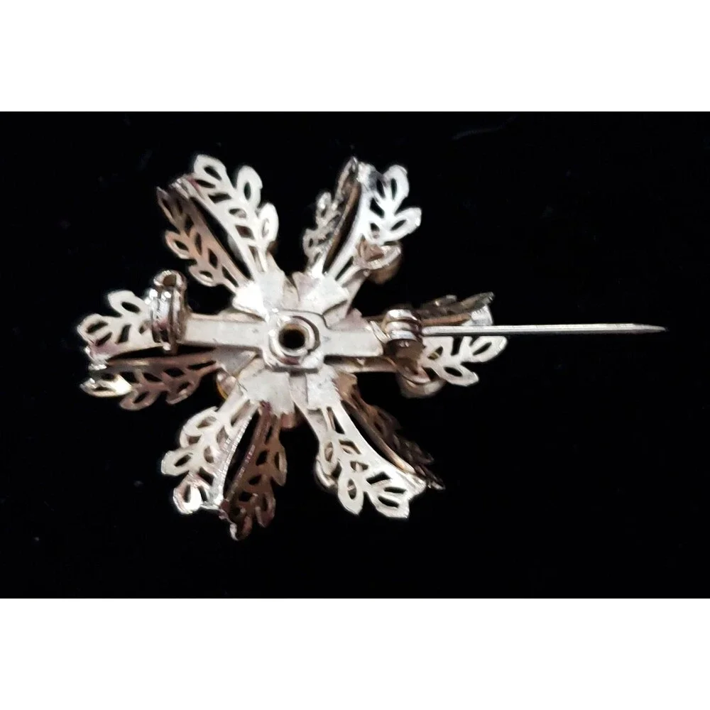 Vtg Unsigned Floral Metal Brooch/Pin, Rhinestone, Red Stones Gold Colored Leaves